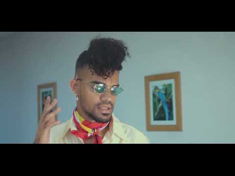 Ayton Sacur- Baixinha (Video Official)