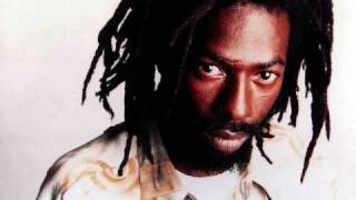 (College Rock Riddim) Buju Banton - Buju Movin&#39;