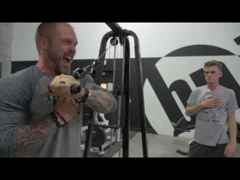 Journey From a 132-Pound Gamer to Bodybuilding Gains!