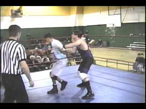 Johnny Idol vs Kevin Karisma