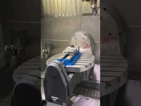 2015 HAAS UMC-750SS Vertical Machining Centers (5-Axis or More) | Machinery Network (1)