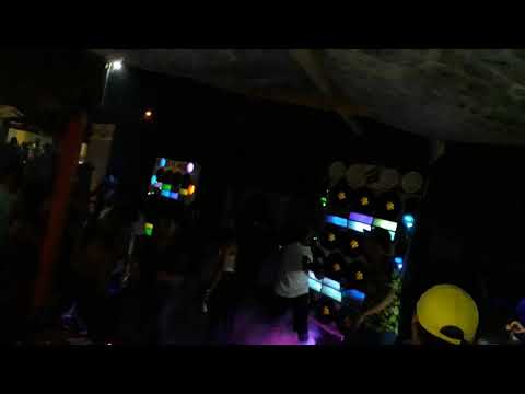 Saveiro cobiçada de tailândia-pá e saveiro tuck tuck de tailândia-pá . Aniversário do bitola