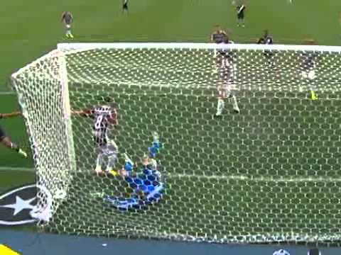 As reviravoltas da briga pelo título na 37ª rodada do Brasileirão 2011