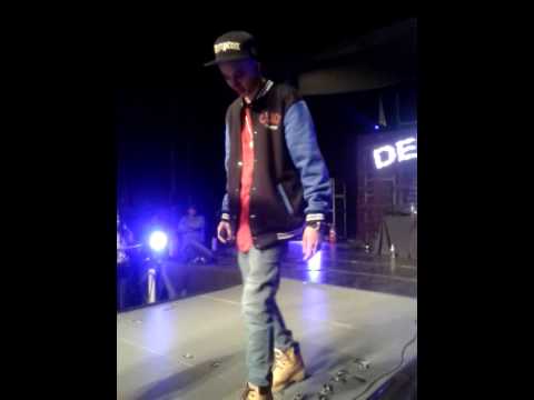 Freestyle de detro & deivbeat en ciudad emergente