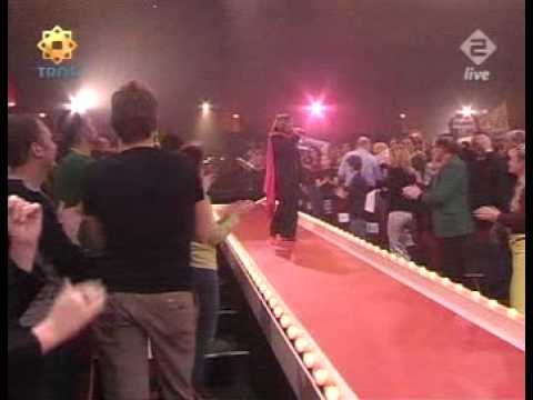 NSF 2005: Participants singing Als Het Om De Liefde Gaat