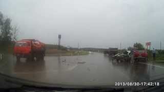 preview picture of video 'Последствия аварии 30.08.2013 у Спирино'
