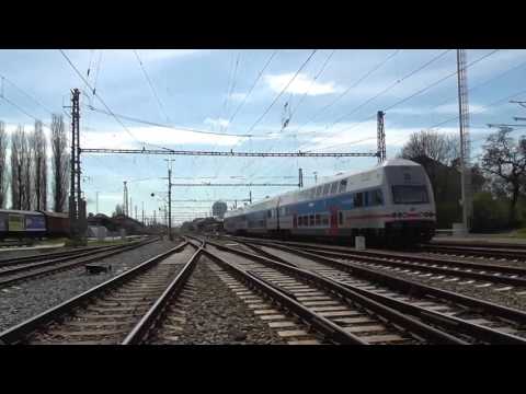 EJ 471.007 CityElefant DKV Praha projíždí stanicí Olomouc do DPOV Přerov