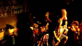 A Wilhelm Scream - Killing it and Dreaming of throwing up (Live @Rio de Janeiro) by Zeike.avi