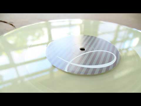 Cocoon Compilation R - Inigo Kennedy - Black Light