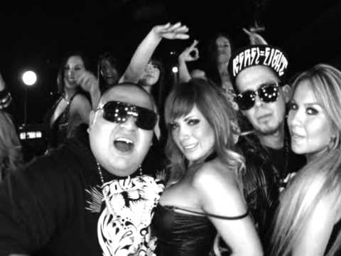 mas flow mas cash - millonario y w corona