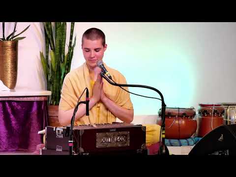 Satsang "Erkenne Dich selbst!" mit Shivapriya - Yoga Vidya Live, 13.08.2023, 20:00 Uhr