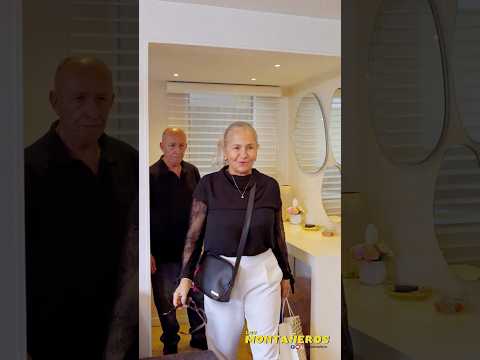 Cuando llega de visita la tía cansona y preguntona… 🥴😖😅😂