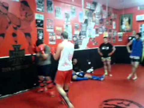 combate KB (E. del deporte y la salud don benito)