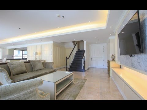 Condomínio Le Raffine Sukhumvit 24 para alugar