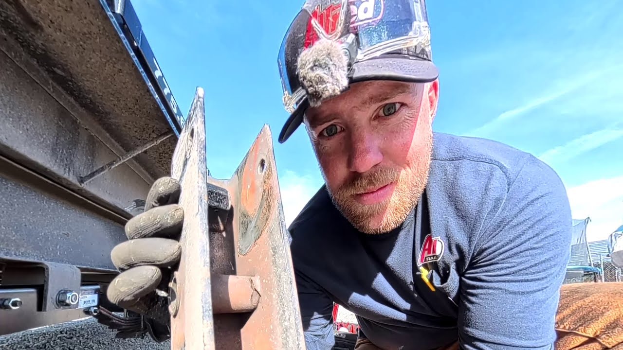 Servicing a Big Tex 14LP Dump