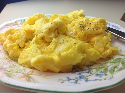 How to Cook Perfect Fluffy Scrambled Eggs