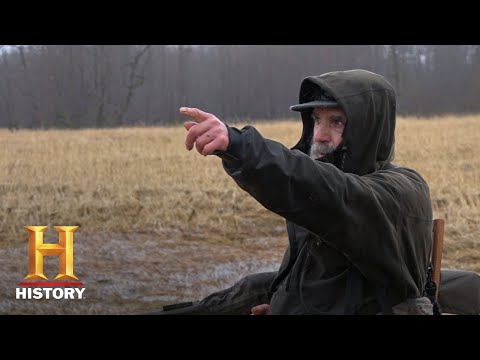 Mountain Men: Mike Is Not Alone on Kodiak Island (Season 7, Episode 8) | History