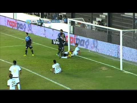 Triple tapada Cambiasso. All Boys - Rafaela. Fecha 6. Final 2013. Fútbol Para Todos