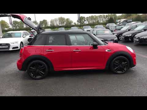Mini Cooper 5-Door Hatchback 1.5 Manual  -  WV66 SVL