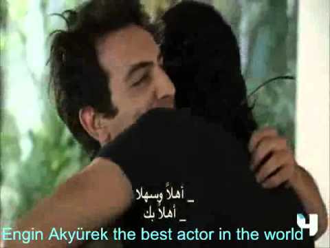 Büğra is talking about Engin Akyürek in Extra Turkey program. "7-11-2013" on Mbc4