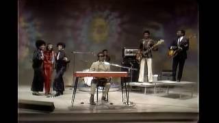 SIGNED! SEALED! DELIVERED! Michael Henderson on Bass Guitar w Stevie WonderThe Dick Cavett Show