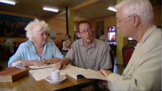 preview picture of video 'Who Do You Think You Are - 2009 - Fionnuala & Rory Flanagan with Richard Baxell'