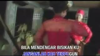 Download lagu A.RAMLIE - TERPIKAT ( KARAOKE NON VOCAL ) mp3