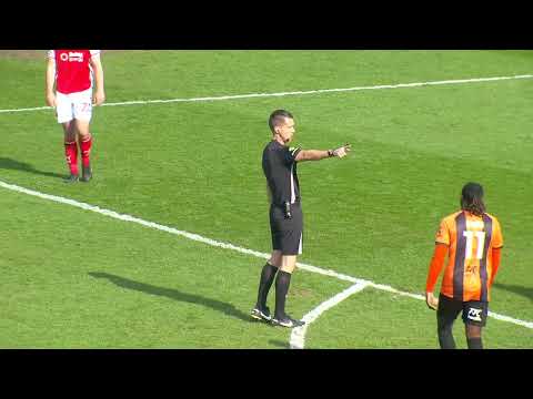 FC Fleetwood Town 2-5 FC Barnet Londra 