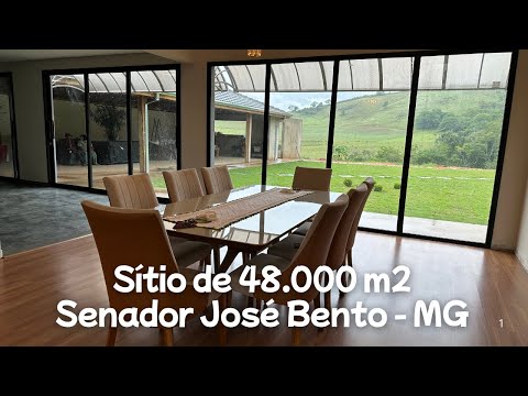 Sítio com Casa de Alto Padrão e Área de 48.000 m2 à Venda em Senador José Bento - MG.
