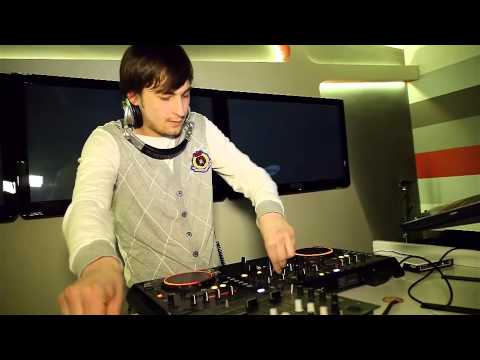 DJ Valy Ungureanu - REAL party @ KRYSHA*