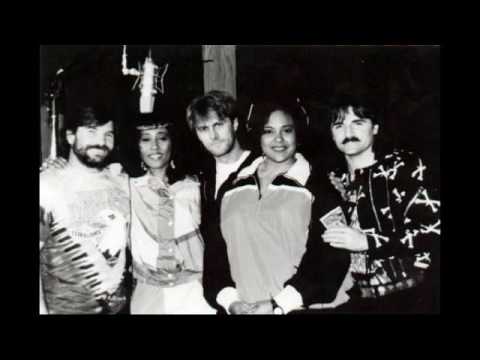 Menyhárt - Homonyik - Vikidál (MHV) - Gazdátlan gitár (lyrics)