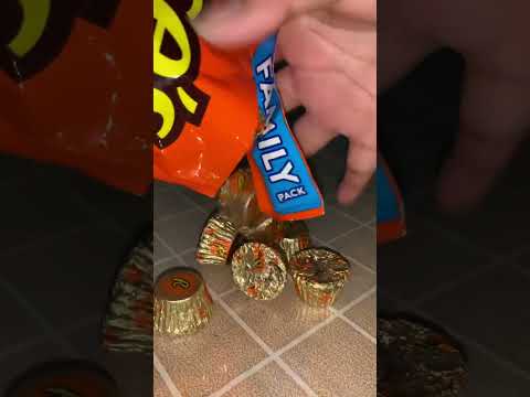 ASMR Reese’s Miniature Cups #trending #shorts #satisfyingsounds #satisfyingvideo #asmr #asmrsounds