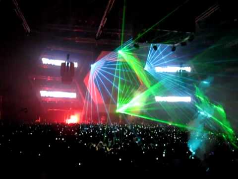 TRANSMISSION 2011 PRAHA - Part 1 Gareth Emery