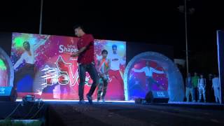 raghav juyal performing on vande mataram