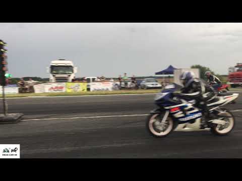 GSXR 600 vs Cagiva Prima 50 🚦🏍 Funny drag race - 4K