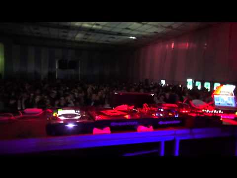 Martin Buttrich live @ Wise Guys In The Hangar @ ROMAERO Hangar H2 - 19.09.2014 (3)