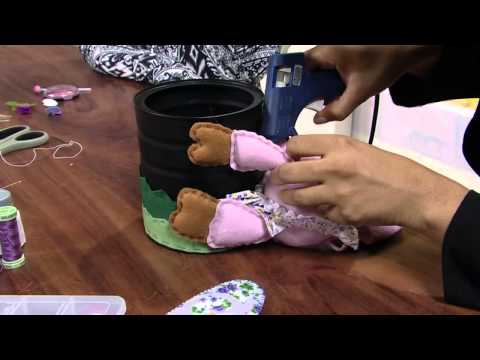 Mulher.com 06/25/2013 Alessa Mendes - Cute Pig in a Can Part 2/2