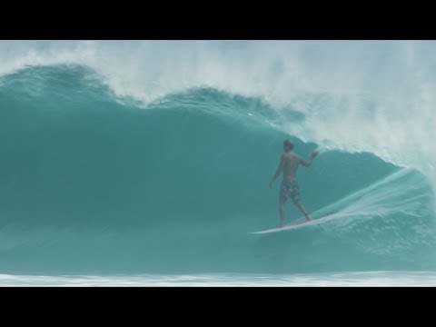 Soli Bailey's Incredible Double-Drainer During Cyclone Linda