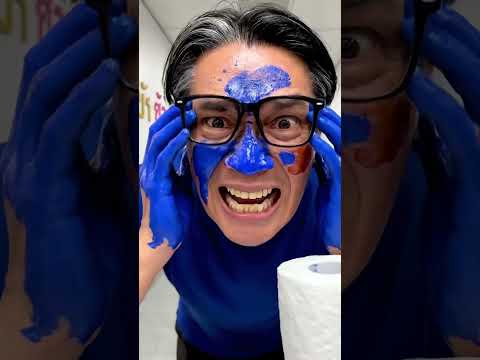 💙 แกล้งเปลี่ยนสบู่เป็นสีย้อม ล้มเหลว! 💥 ครูเป็นสีน้ำเงิน! | ล้มเหลวอย่างยิ่งใหญ่ #แกล้งล้มเหลว