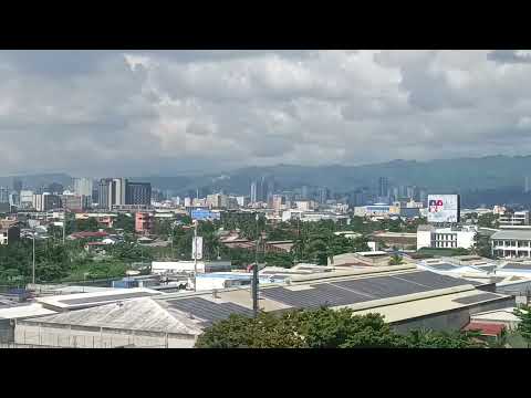Vista do Metro Cebu da Universidade de Cebu Lapu-Lapu e Mandaue