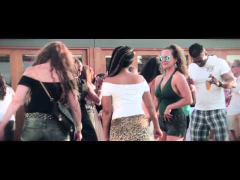 STEVIE MAXX - MORENA  HOLIDAY LADY  ''Official Video''