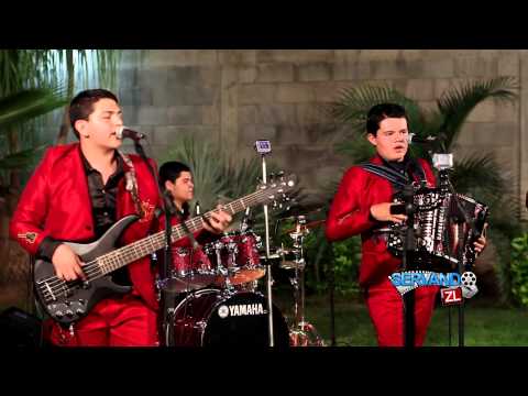 Grupo DH "Dinastia Hernandez" - Popurri De Cumbias, Amor De Mis Amores, El Camionero (En Vivo 2015)