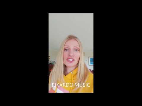 ALEXA do DC PROJECT envia recado ao Brasil e canta "Mary's Prayer"