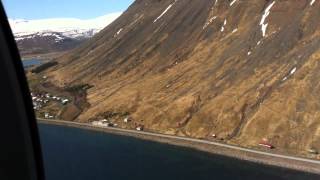 preview picture of video 'Aðflug á Ísafirði'