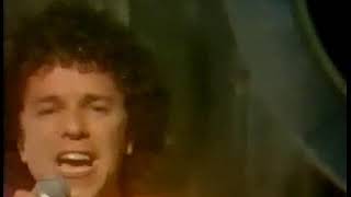 Leo Sayer – Heart (Stop Beating In Time) (Studio, TOTP #2)
