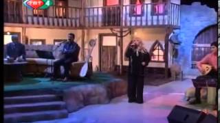 Yıldız Tezcan - Dumanlı Dumanlı Oy Bizim Eller