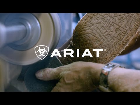 How Ariat Crafts The Best Handmade #Cowboy #Boots