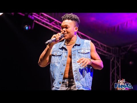 Magic Akiimba Cover ya Shape of You Live Tigo Fiesta Mwanza