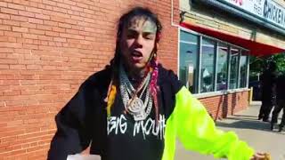 6ix9ine catches lil reese at the chicken spot