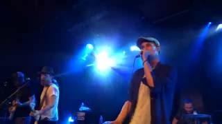 Walking On Cars - Don&#39;t Mind Me, live at La Maroquinerie (10/29/16)